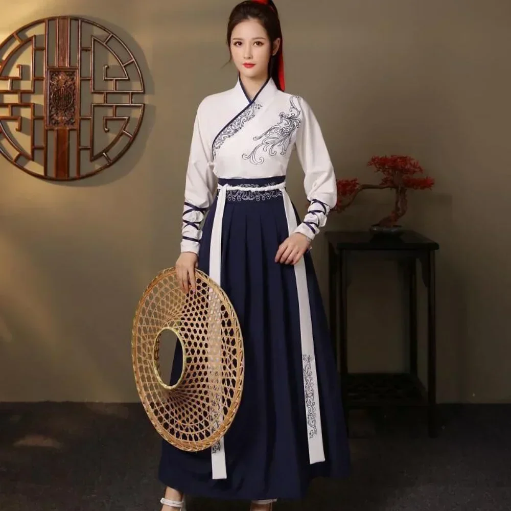 Vintage Fashion Queen - Set Moderno Hanfu per Donna, Top