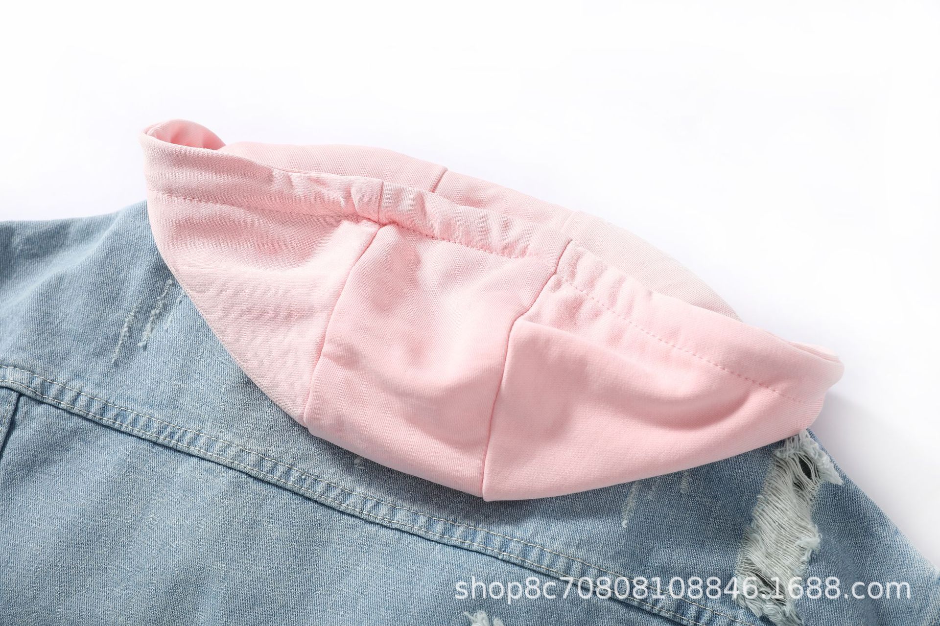 Pannelli larghi con cappuccio  - Patchwork Jean Jacket recensione e prezzo