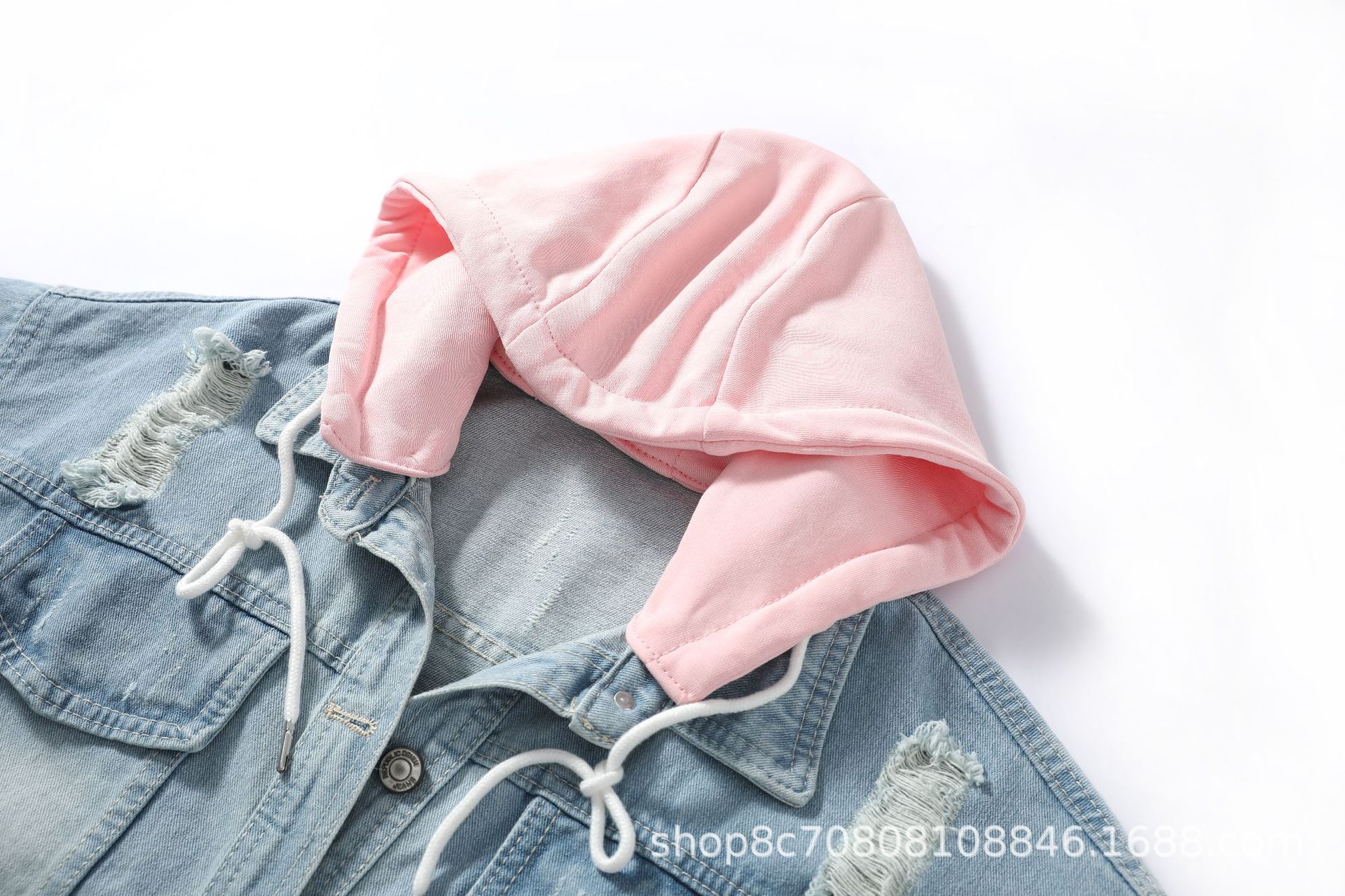 Pannelli larghi con cappuccio  - Patchwork Jean Jacket recensione e prezzo