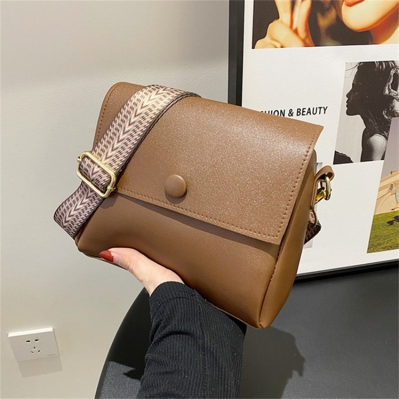 Borsa fasciatoio iconica di de - Vintage Fashion Icons recensione e prezzo